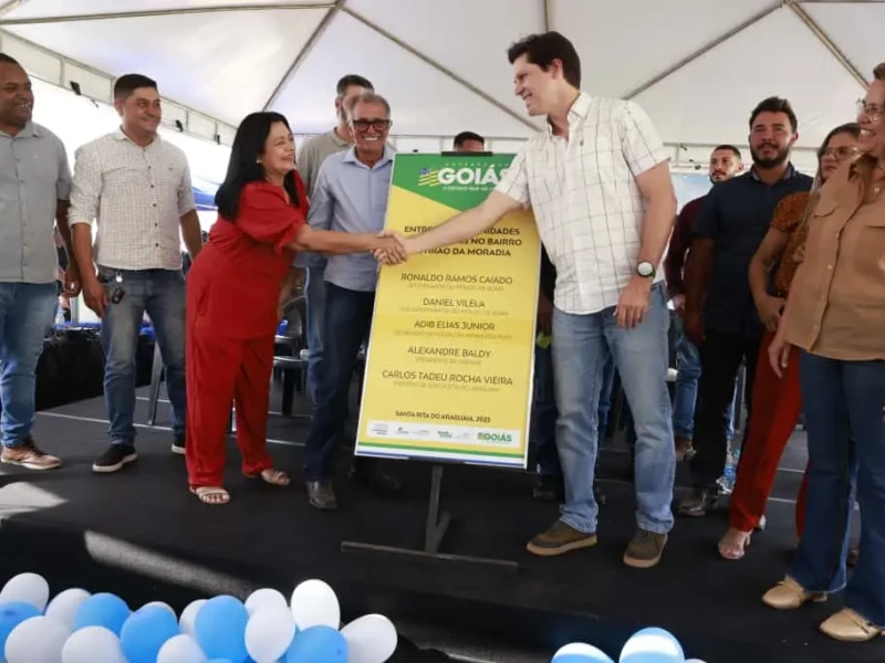Daniel Vilela entrega 48 casas a custo zero em Santa Rita do Araguaia