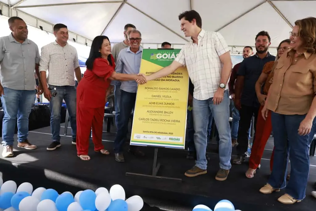 Daniel Vilela entrega 48 casas a custo zero em Santa Rita do Araguaia