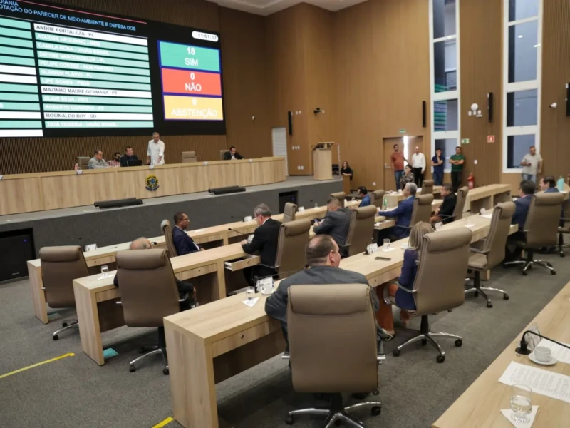 Troca de terrenos corrige erro de topografia e regulariza a casa construída em área pública sem prejudicar a Prefeitura.