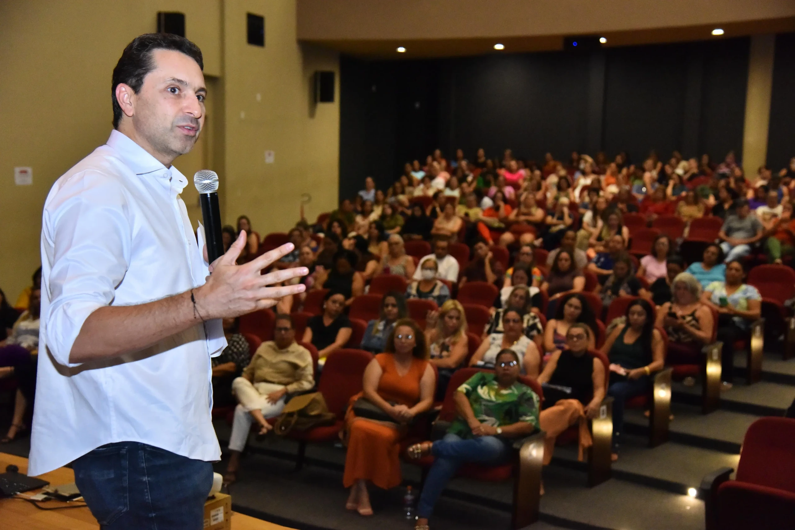 prefeito Leandro Vilela