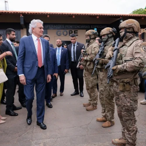 Caiado apresenta modelo penitenciário goiano a deputados e defende PEC da Segurança Pública