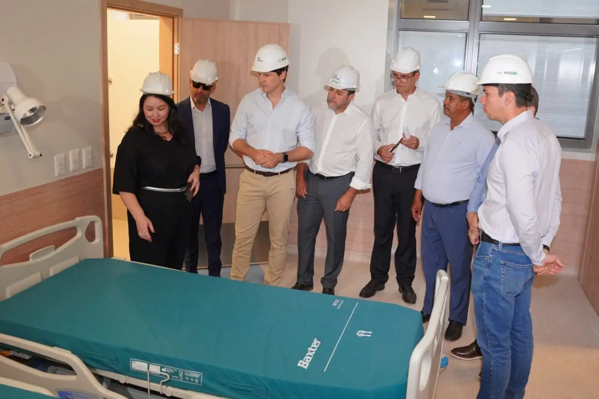 Daniel Vilela, acompanha a vistoria da ala infantil do Cora, que será referência no tratamento oncológico em Goiás (Foto Jota Eurípedes, Cristiano Oliveira e Marco Monteiro)