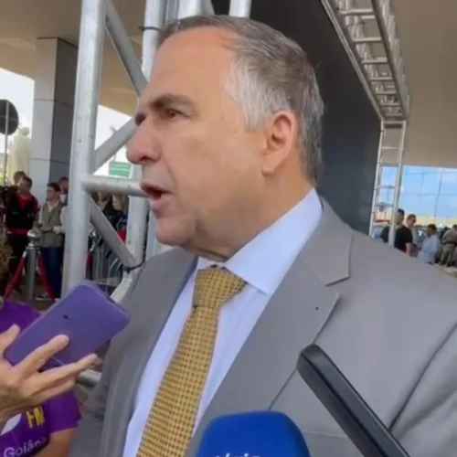 Mabel anuncia força tarefa para remover fios soltos Foto DG