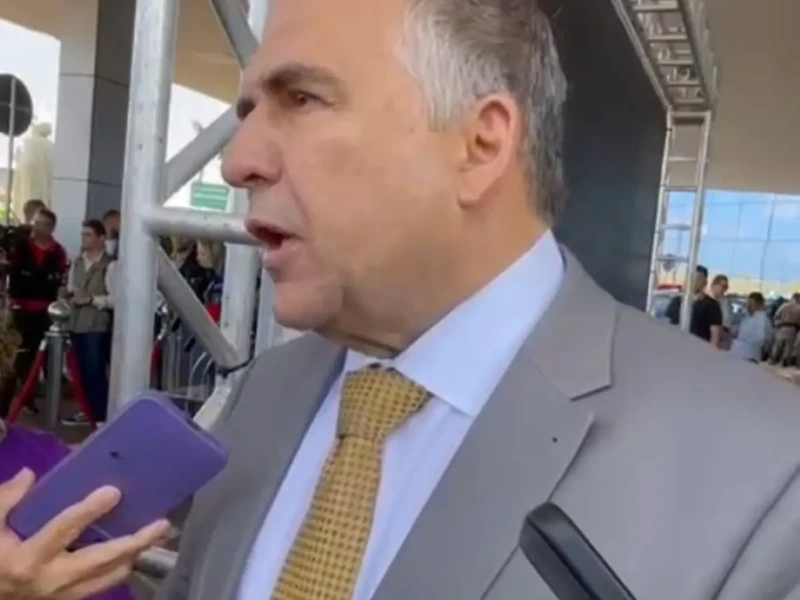 Mabel anuncia força tarefa para remover fios soltos Foto DG