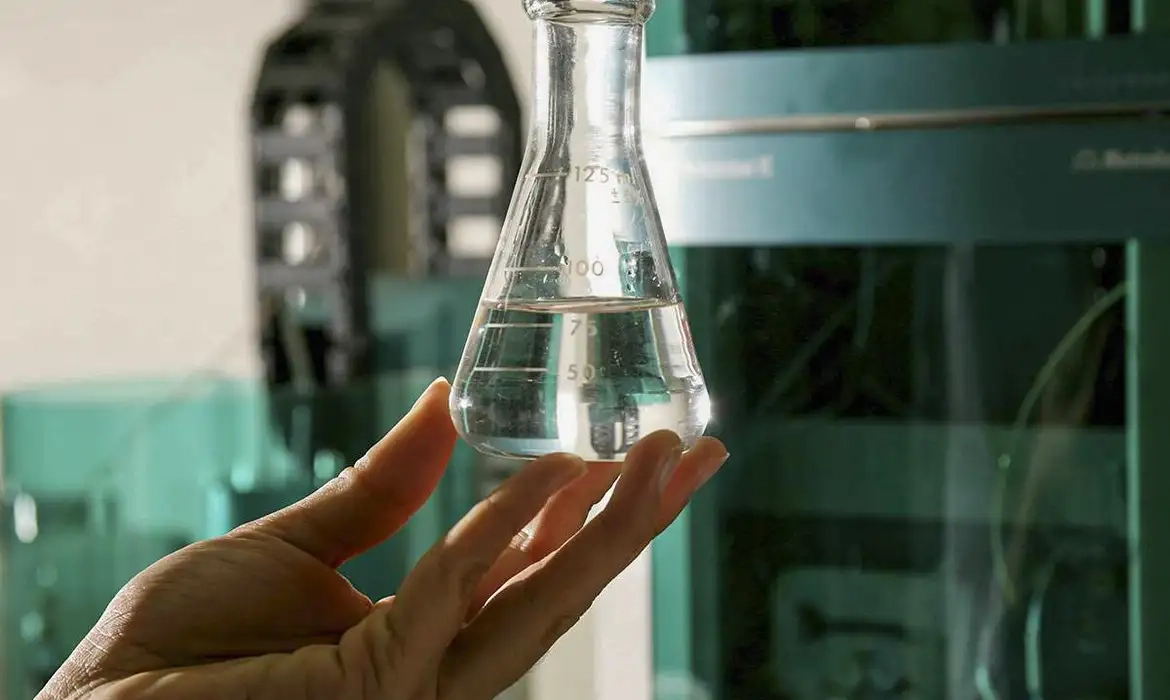 Metanol nas bebidas Foto Biodiesl Brasil reprodução EBC