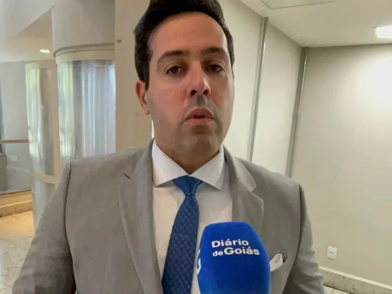 Planos de saúde ampliam lucros e negam tratamentos, denuncia o médico José Ramalho