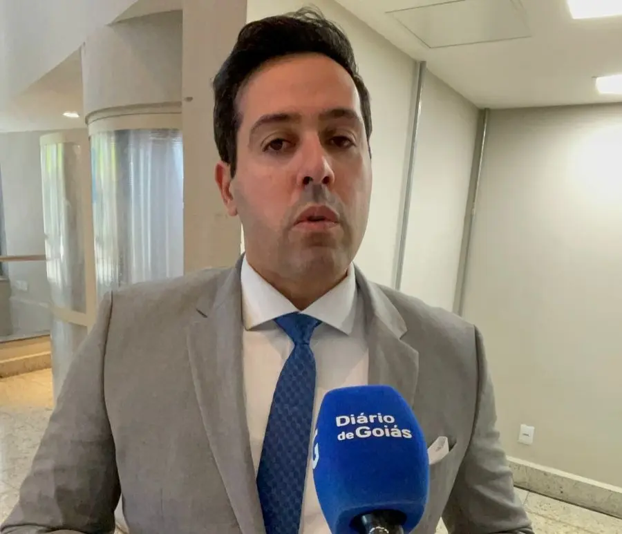 Planos de saúde ampliam lucros e negam tratamentos, denuncia o médico José Ramalho