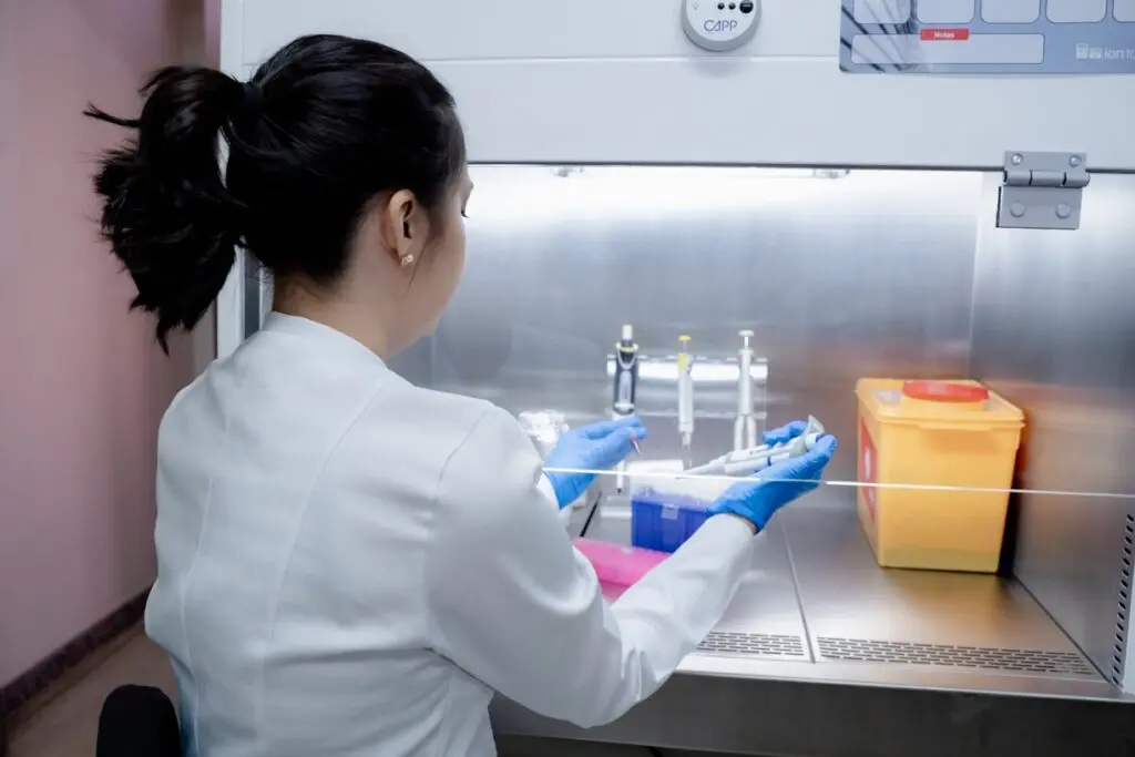 Governo de Goiás lança protocolo e linha de cuidado do câncer de mama dentro do programa Goiás Todo Rosa