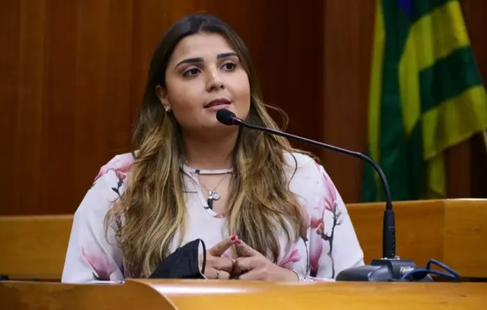 “Sandro Mabel é enérgico, mas respeitoso”, diz Sabrina Garcez sobre relação com vereadores
