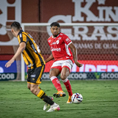 Pedro Romano - Vila Nova (Foto - Roberto Correa)