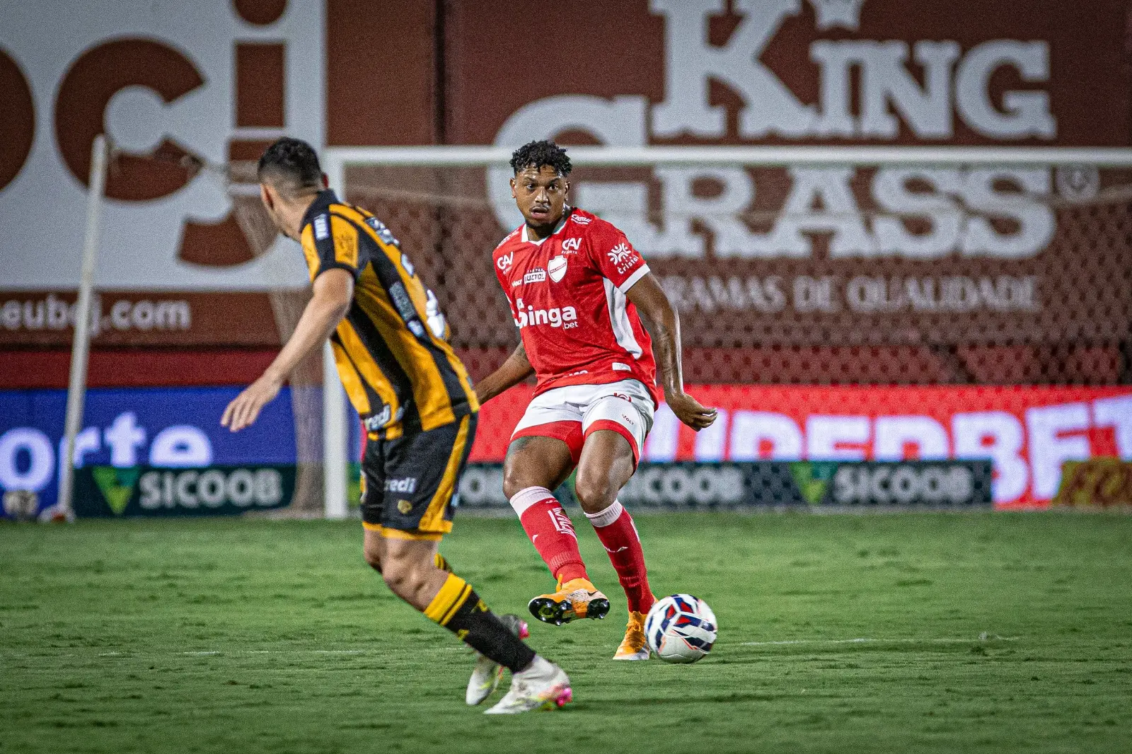 Pedro Romano - Vila Nova (Foto - Roberto Correa)