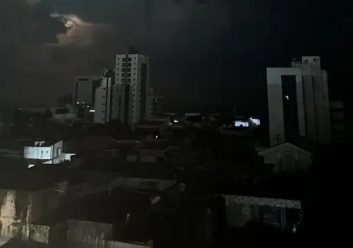 Incêndio em subestação no Paraná causa apagão em quase 50 cidades de Goiás na madrugada