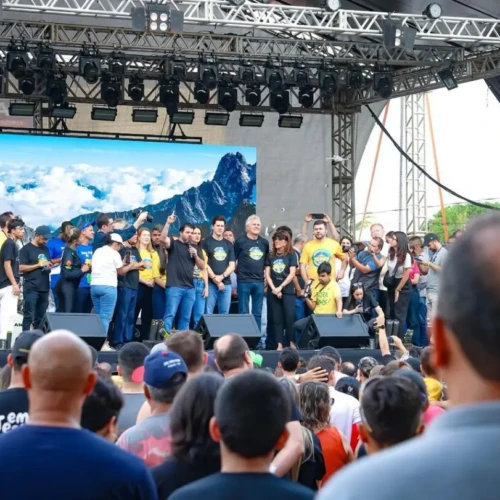 Caiado e Gracinha participam da Marcha Para Jesus em Anápolis e destacam papel da fé na sociedade
