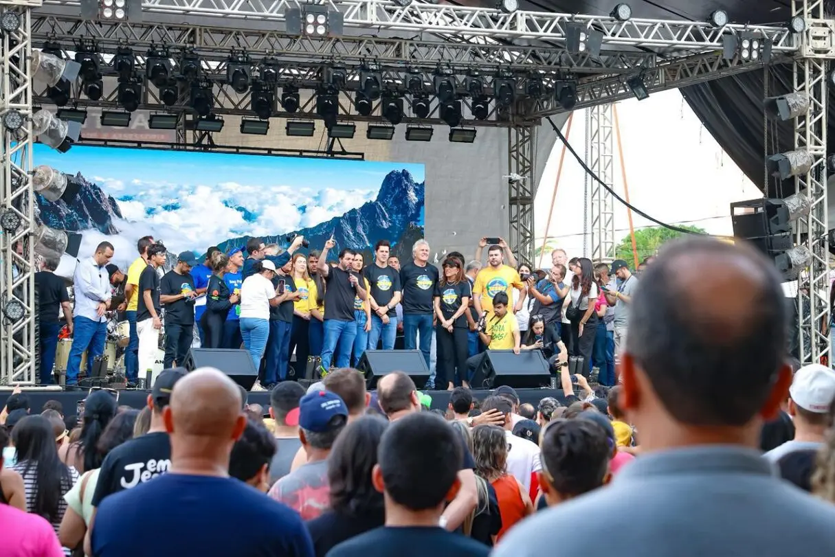 Caiado e Gracinha participam da Marcha Para Jesus em Anápolis e destacam papel da fé na sociedade