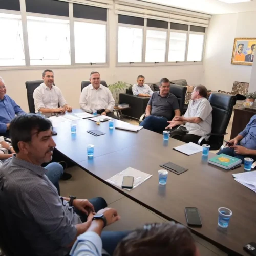 Prefeitos e equipes se reuniram para combinar as ações - Foto Rodrigo Estrela Secom Aparecida de Goiânia