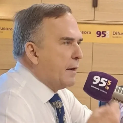 Sandro Mabel em entrevista à Difusora - Reprodução