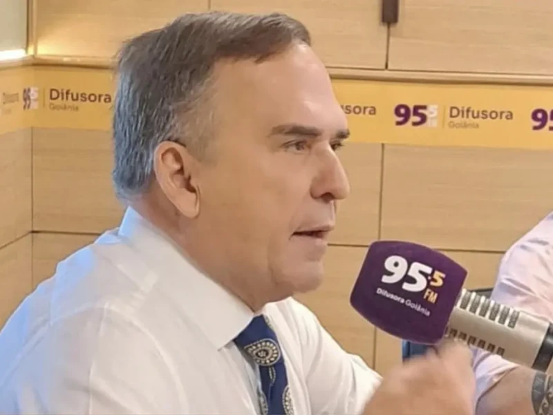 Sandro Mabel em entrevista à Difusora - Reprodução