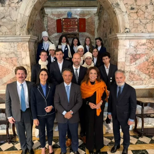 Gracinha Caiado apresenta avanços sociais e educacionais de Goiás ao embaixador do Brasil em Londres