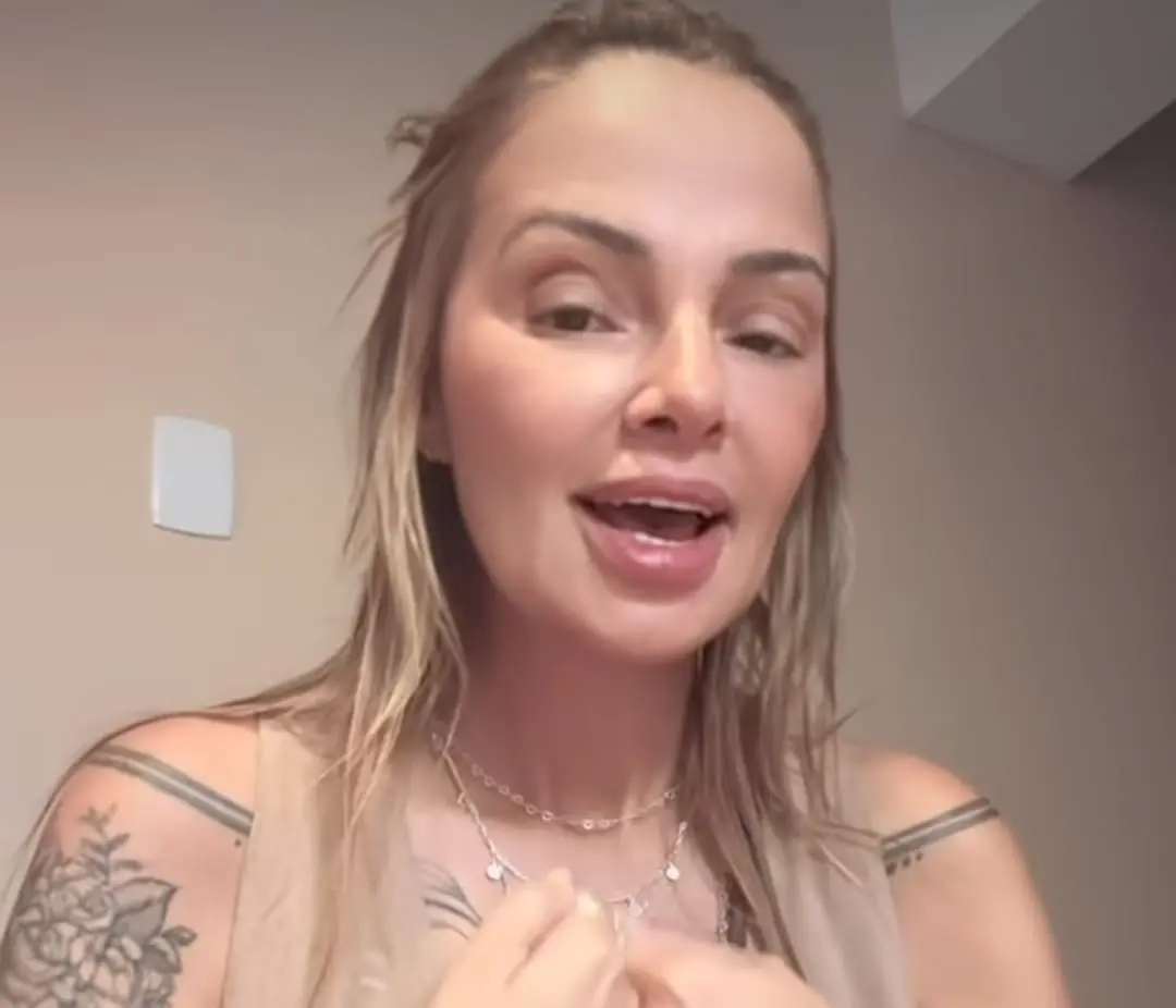 Aline Bardy Dutra a Esquerdogata ofendeu PMs e agora diz que vai pedir desculpas Foto reprodução Instagram pessoal