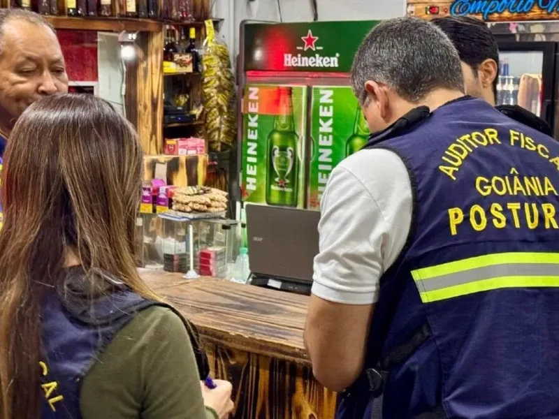 Projetos na Câmara tentam flexibilizar horário de funcionamento das distribuidoras de bebidas em Goiânia