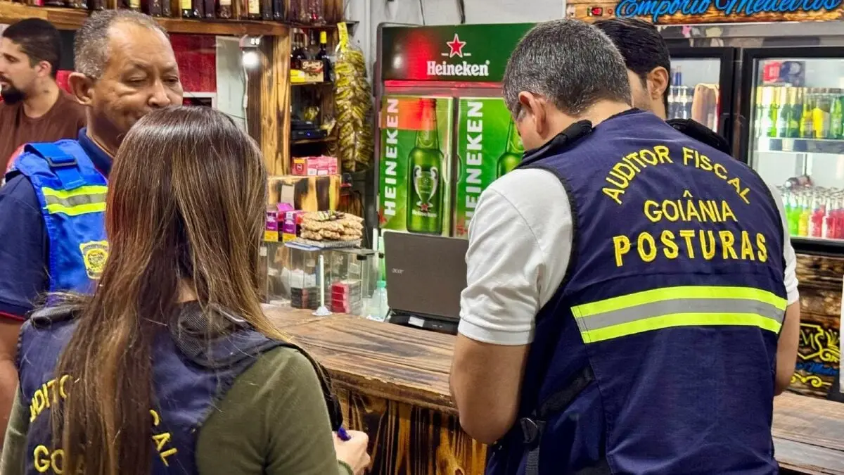 Projetos na Câmara tentam flexibilizar horário de funcionamento das distribuidoras de bebidas em Goiânia
