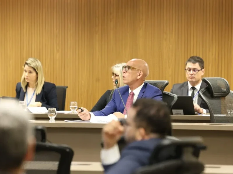 Secretaria da Economia apresenta proposta orçamentária de R$ 53,4 bilhões para 2026 na Alego