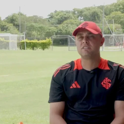 Renan Brito - Internacional