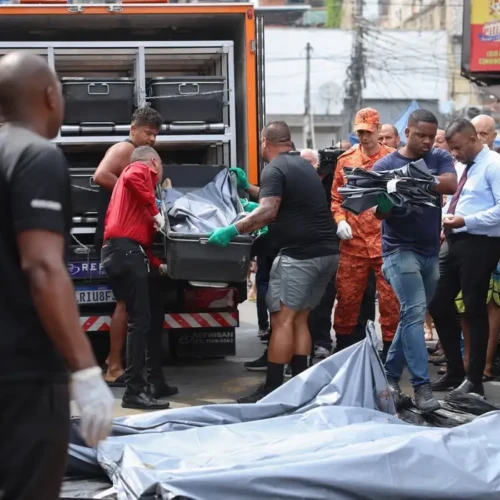 Nove foragidos da Justiça de Goiás estão entre os mortos em megaoperação no Rio de Janeiro