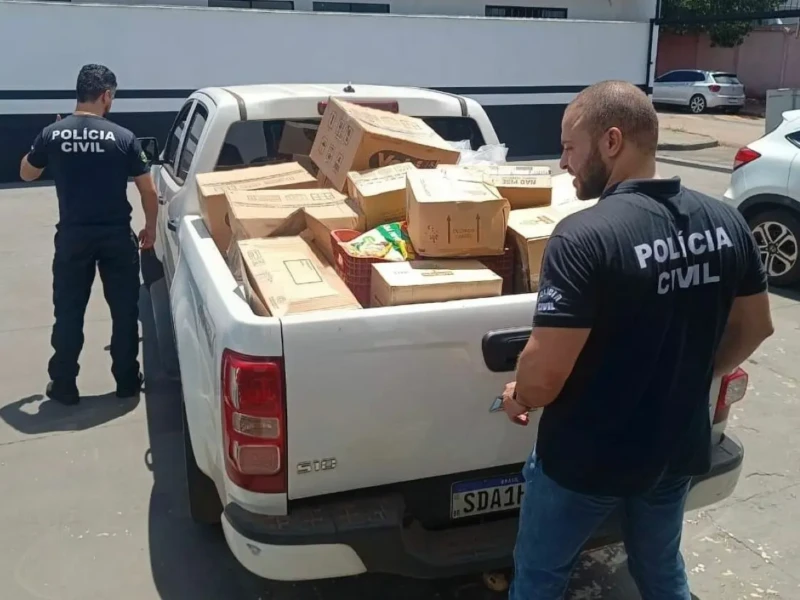 Parte dos produtos flagrados pelos agentes - Foto divulgação Polícia Civil
