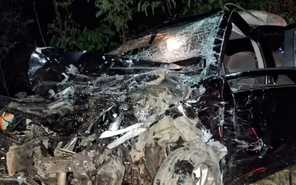 Cinco pessoas da mesma família morrem em colisão na GO-230, em Padre Bernardo