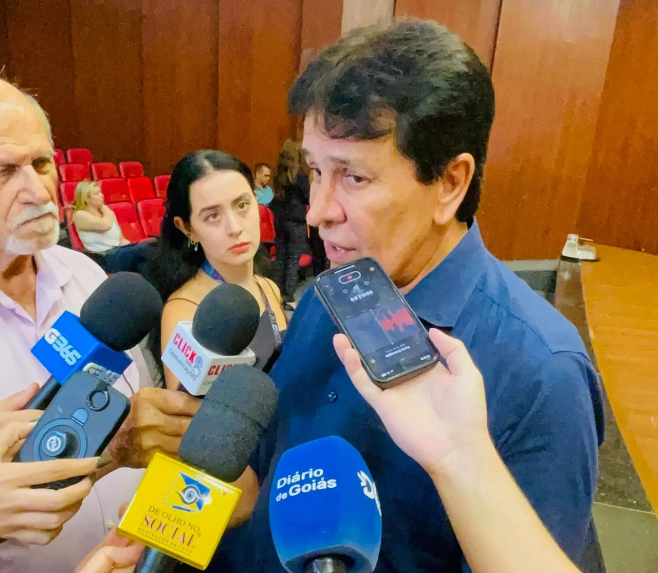 Secretário da Eficiência diz que intenção é o respeito ao Código de Posturas - Foto Altair Tavares DG