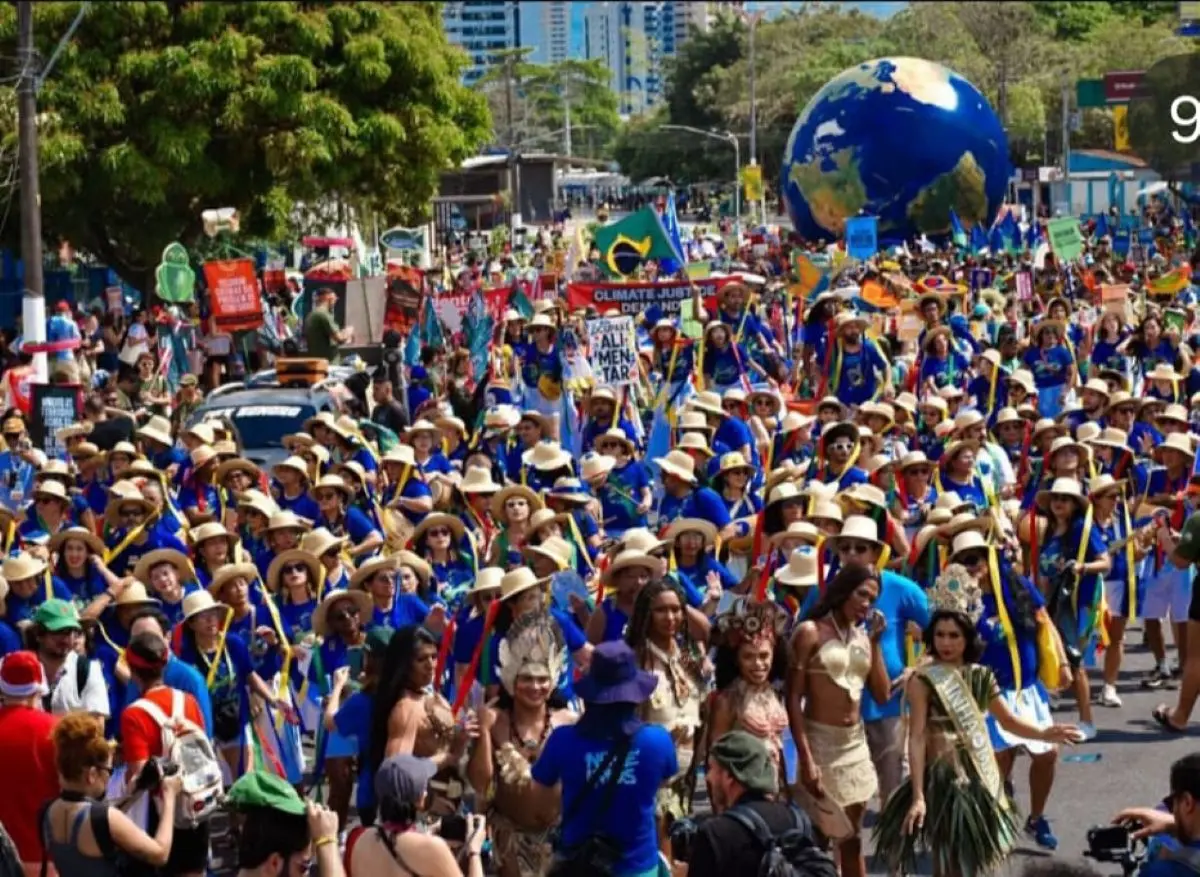 Milhares de pessoas de diferentes nações participaram da Marcha em Belém neste sábado - Foto Instagram Mídia Indígena Oficial