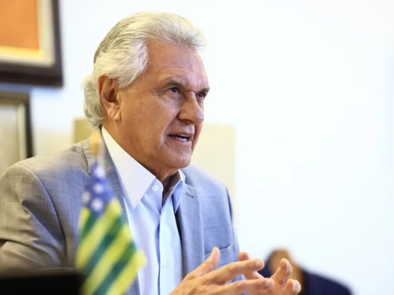 Governador-Ronaldo-Caiado_Secom-1215x810