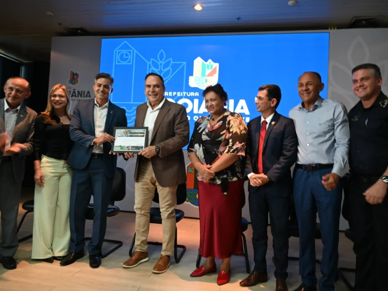 Autoridades na cerimônia de entrega do Selo da Caixa - Fotos Alex Malheiros