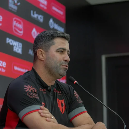 Técnico Rafael Lacerda acertou sua renovação de contrato com o Atlético-GO (Foto - Bruno Corsino)