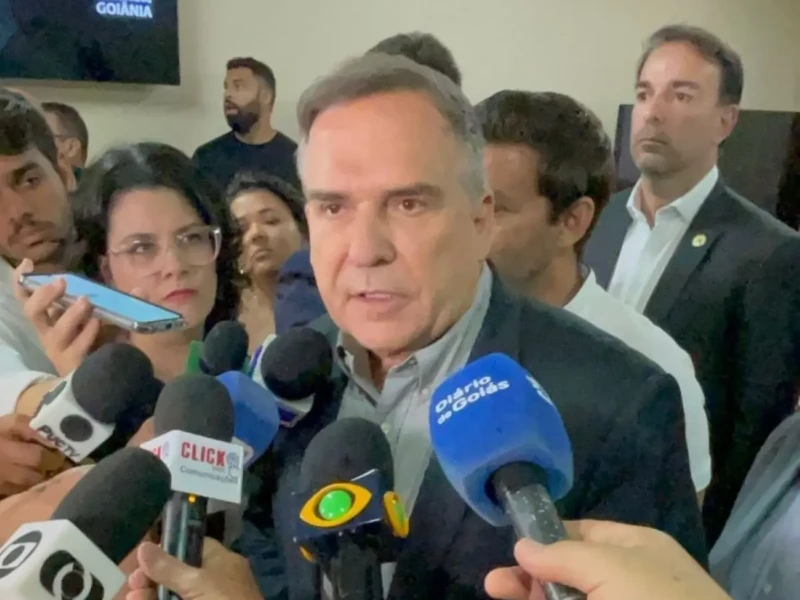 Prefeito anunciou nova funcionalidade do app na Câmara Municipal - Foto Altair Tavares DG