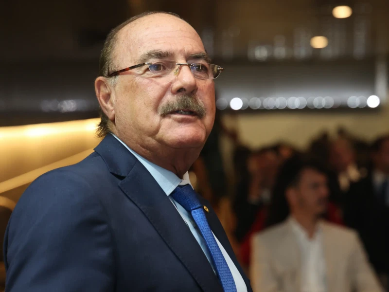 Zacarias Calil avalia saída do União Brasil e confirma pré-candidatura ao Senado