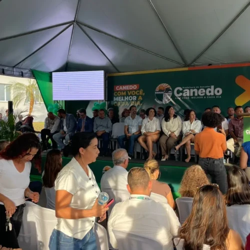Após 15 anos de espera, Senador Canedo inaugura Centro de Especialidades Médicas e Odontológicas