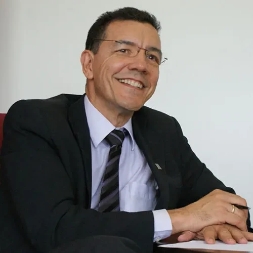 Accorsi projeta Professor Edward como opção do PT para a disputa ao governo