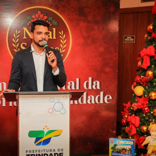 Trindade inaugura Vila Natalina com tecnologia, acessibilidade e atrações imersivas