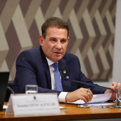 CCJ aprova projeto de Vanderlan que reforça controle e transparência das emendas Pix