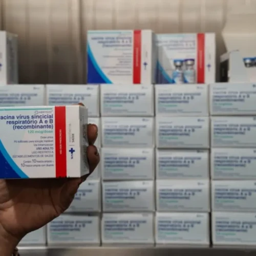 SES_VACINACAO_CONTRA_VIRUS_SINCICIAL_RESPIRATORIO_POR_MARCO_MONTEIRO-1024x684
