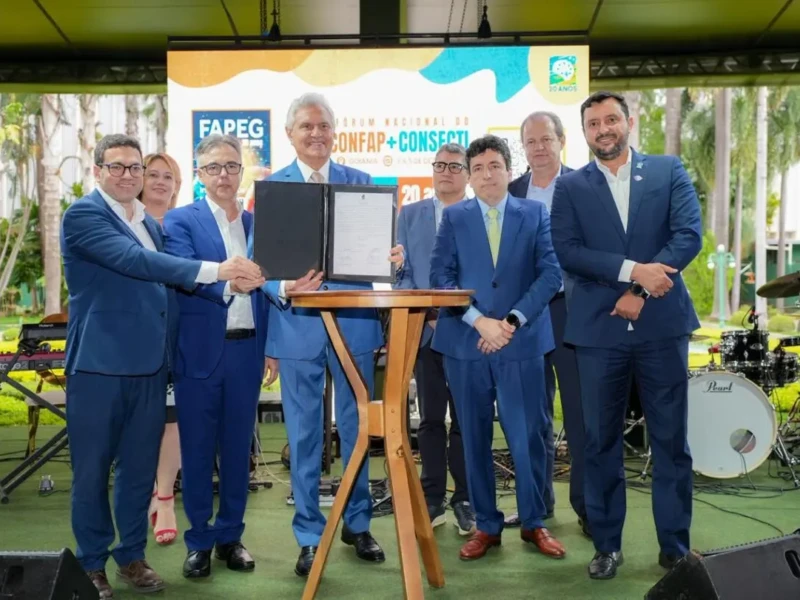 Ciencia-inovacao-e-tecnologia-tera-21-editais_Secom-1215x811