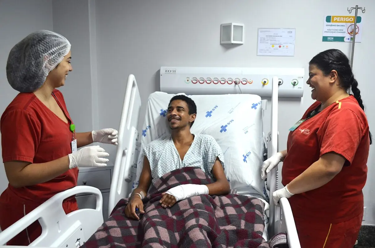 ATENDIMENTO-NO-HCN_Victor-Weber-1215x804