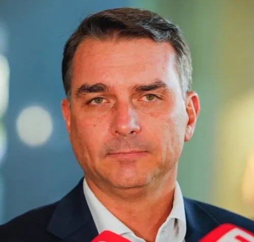 Flavio-Bolsonaro-2-dez-2025-848x477