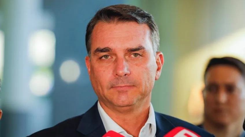 Flavio-Bolsonaro-2-dez-2025-848x477