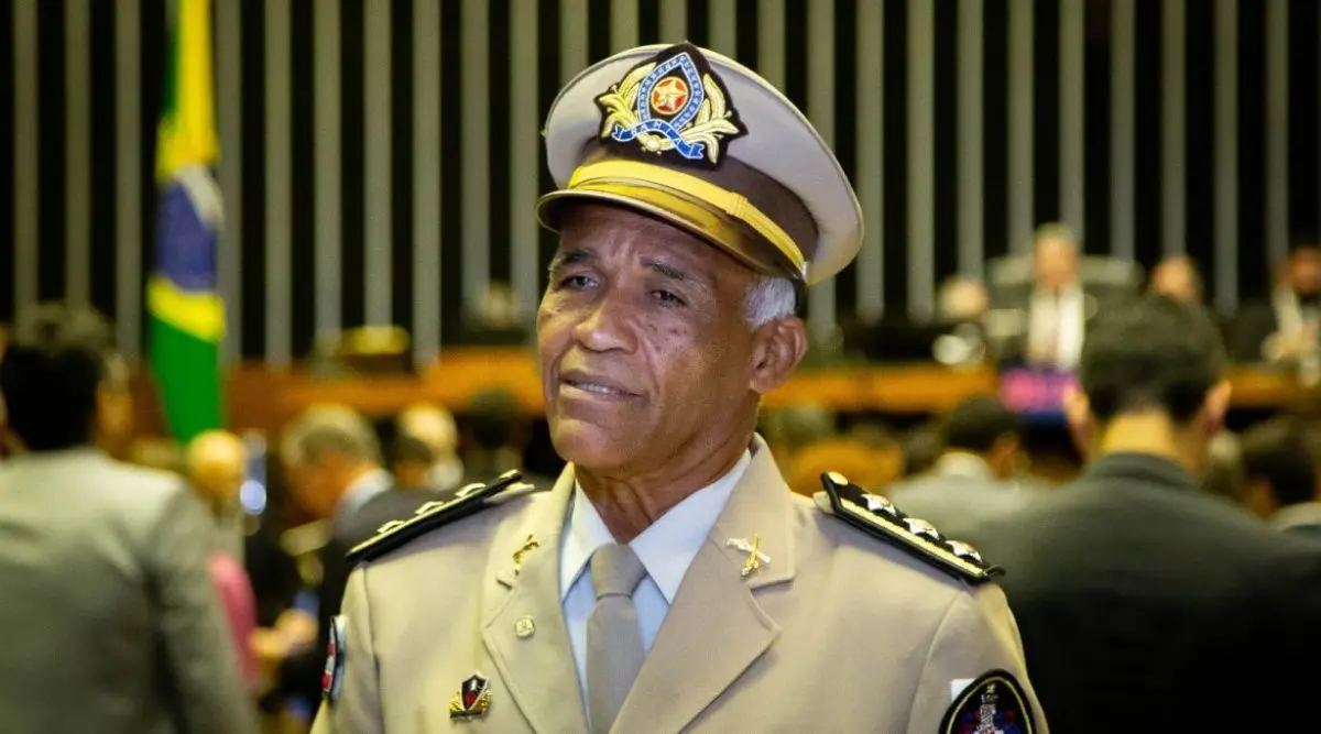 Deputado Sargento Isidoro fala em risco de extinção da humanidade - Foto divulgação Avante