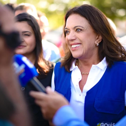 Gracinha-Caiado-Cumpre-Agenda-Social-e-Inauguracoes-em-Acreuna-e