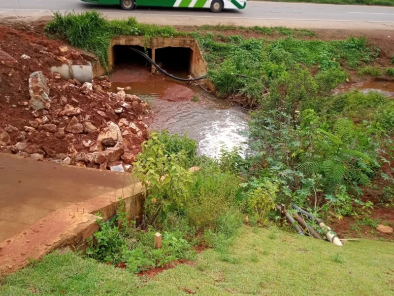 Bombeiros descartam risco de rompimento em barragem de Itauçu e mantêm monitoramento no local