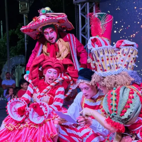 São Miguel do Araguaia abre Natal Encantado com neve artificial, luzes e grande participação popular